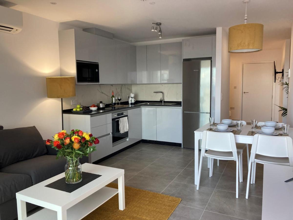E1 Suites & Spa Aparthotel Style - Gym & Spa Gibraltar Luaran gambar