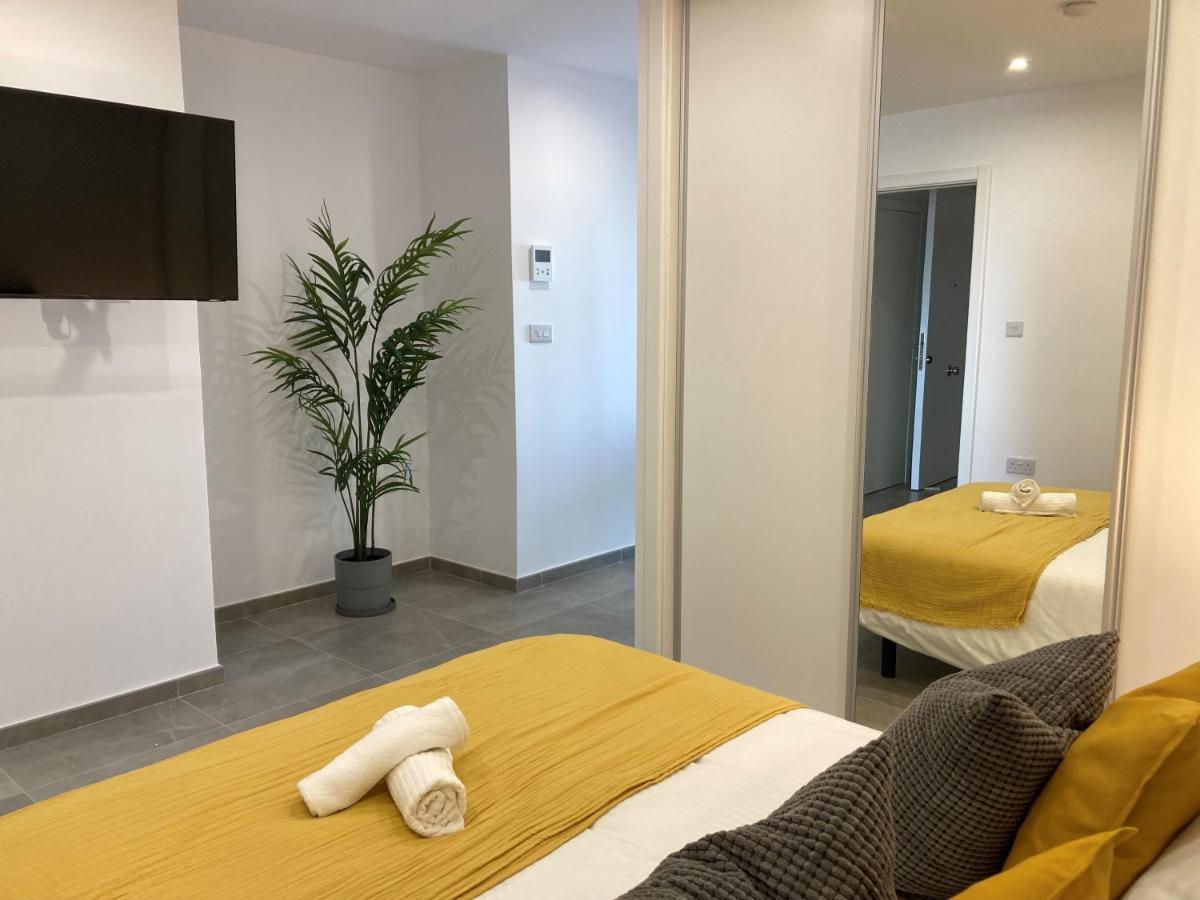 E1 Suites & Spa Aparthotel Style - Gym & Spa Gibraltar Luaran gambar
