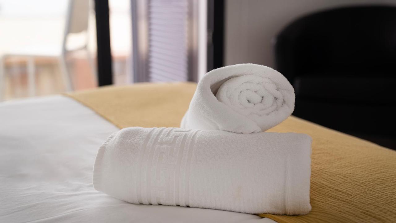 E1 Suites & Spa Aparthotel Style - Gym & Spa Gibraltar Luaran gambar
